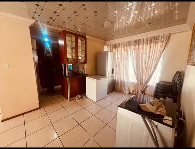 3 BEDROOM HOUSE FOR SALE IN CHANTELLE